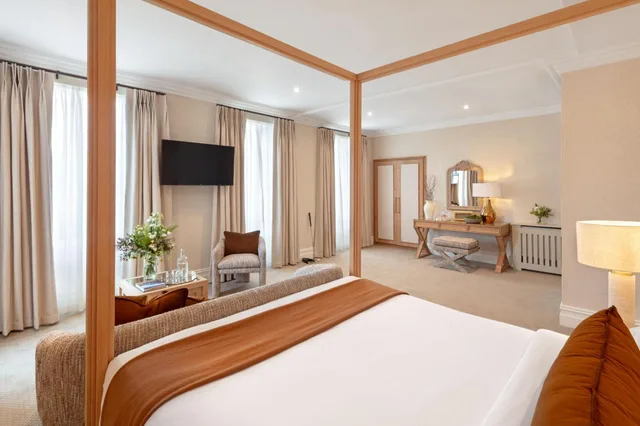 جناح، Killarney Royal Hotel 3/4