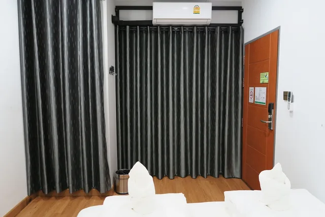 غرفة اقتصادية بسرير كينج بإطلالة على المدينة بغرفة نوم واحدة بحمام مشترك، The Mira Hotel Chiang Rai 2/2