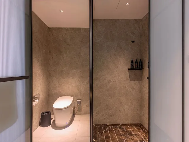 Luxury, 2 Double Beds, UrCove by Hyatt Xi'an Yanta Hi-Tech 3/3