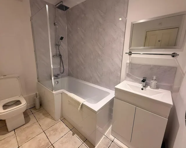 غرفة بسرير كينج، Burlton Inn 8/10