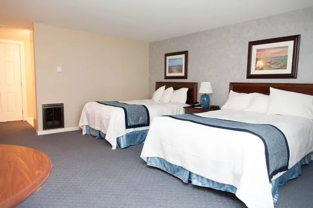 غرفة تقليدية بسريرين مزدوجين، Blue Rock Resort 3/9