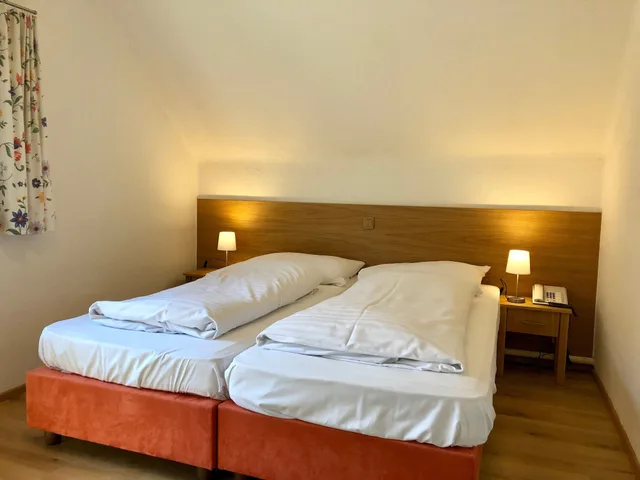 2 Bedrooms, Apartment, 1 Double and 1 Single Bed, Hotel Schoene Aussicht 5/6