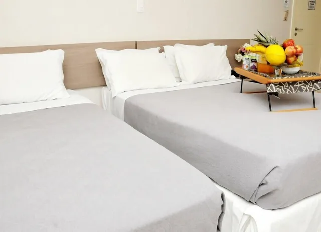 غرفة فاخرة ثلاثية بسرير مزدوج وسرير فردي، Hotel Vivendas 1/2
