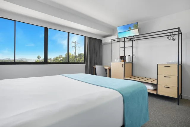 غرفة بسرير كوين بإطلالة على المرفأ، Gladstone Reef Hotel Motel 2/7