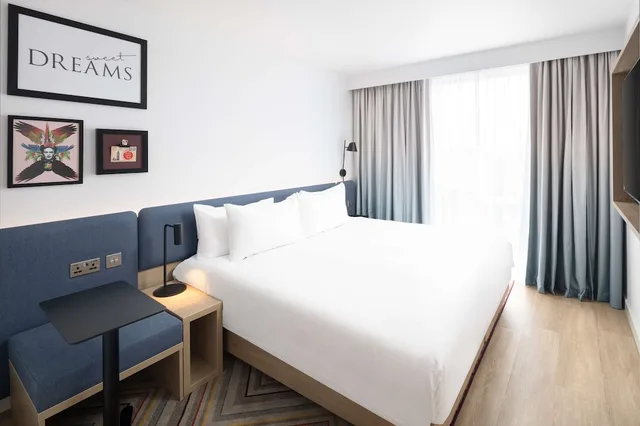 Super, King Bed، Hampton by Hilton Rochdale 1/3
