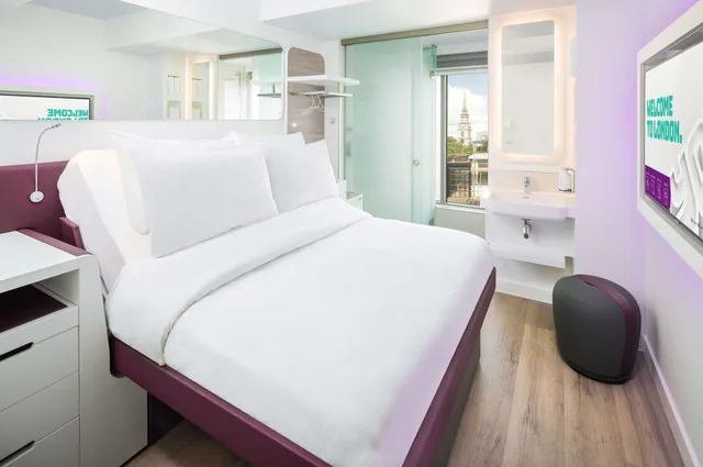 Plus, Premium, Cabin, with View، YOTEL London City, Select by Hilton 1/4
