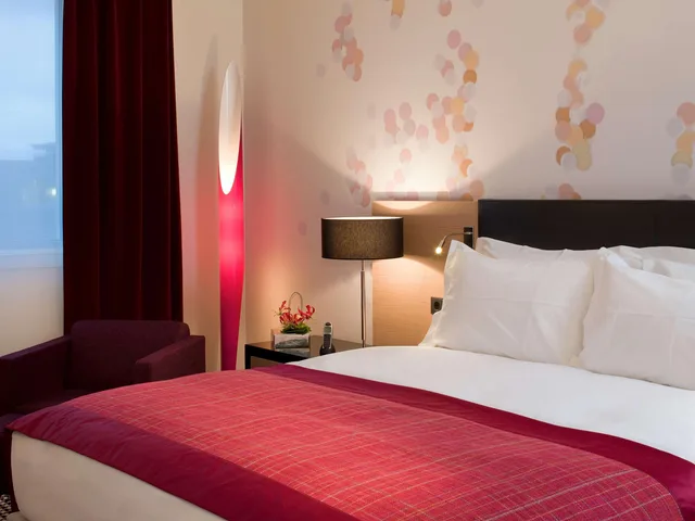 غرفة سوبيريور بسرير كينج، Sofitel Luxembourg Le Grand Ducal 1/10