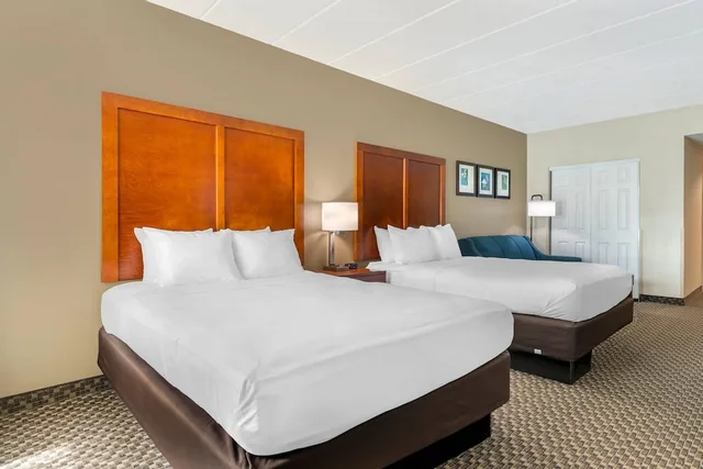 جناح بسريرين كوين مع أريكة لذوي الإعاقة، Sleep Inn Suites Wildwood the Villages 4/8