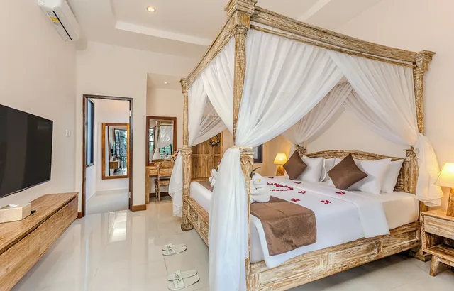 2 Bedrooms, Family, Bungalow, King and Twin Beds, Garden View, Garden Area، Alas Petulu Villa Resort And Spa 4/10