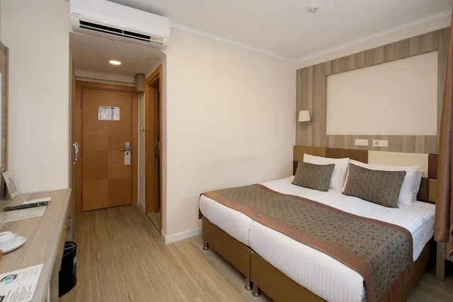 غرفة قياسية بسرير مزدوج، Pera Arya Hotel 5/10