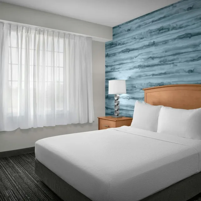 جناح بغرفتي نوم بحوض استحمام لذوي الإعاقة، TownePlace Suites by Marriott Albuquerque Airport 3/5