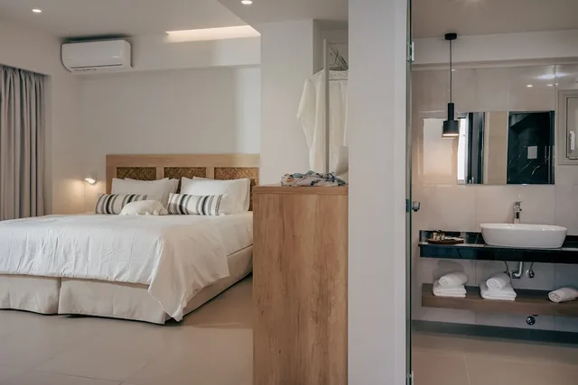 جناح جونيور بسرير كينج بمسبح خاص، Anassa Stalis Suites Adults Only 16+ 9/9