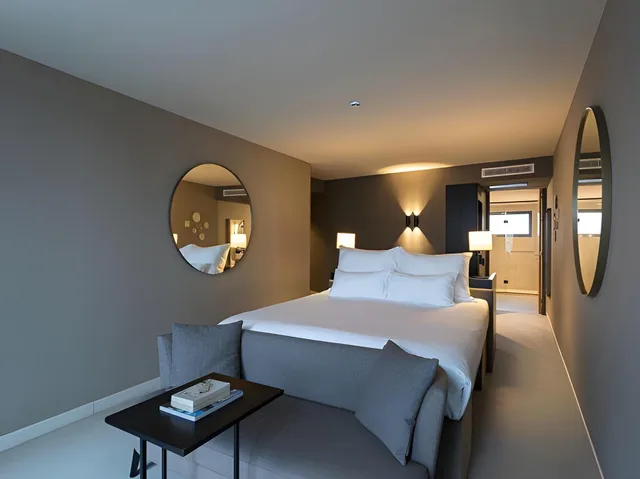 غرفة تنفيذية بسرير كينج بإطلالة على النهر، Pestana Amsterdam Riverside 1/1