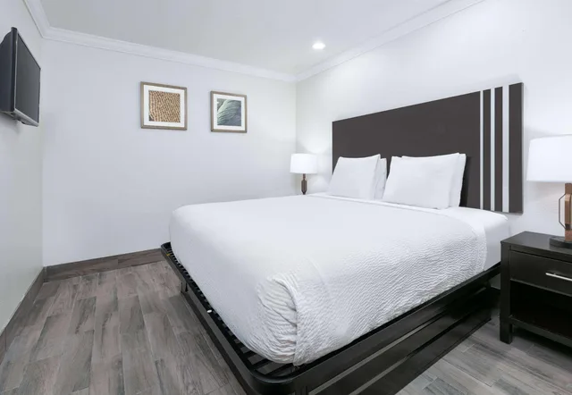 جناح بسرير كينج، Ramada by Wyndham Diamondhead I-10/Gulfport 1/1