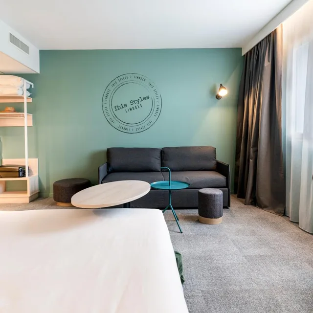 جناح عائلي مع أريكة، ibis Styles Limoges Centre 4/9