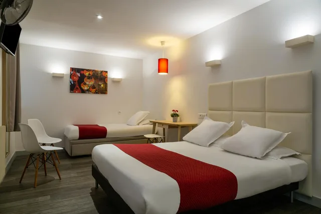 غرفة رباعية، Alfred Hotels Paris Lecourbe 1/10