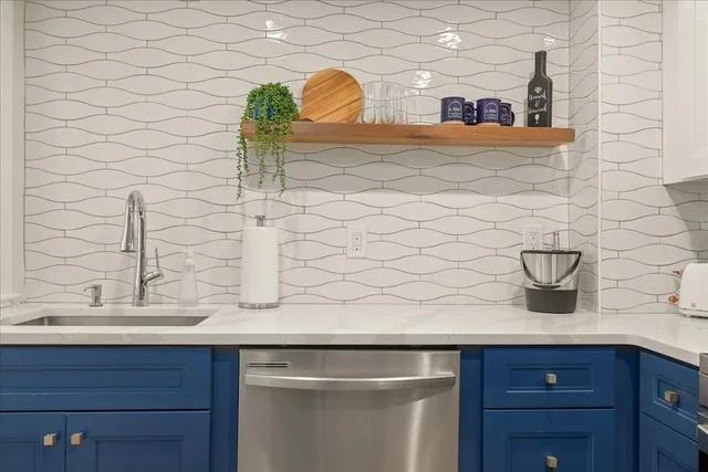 جناح بريميير بسرير كينج، Surrey Beach House 4/4