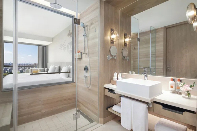 غرفة قياسية بسرير كينج، Crowne Plaza Shanghai Jinxiu by IHG 3/3
