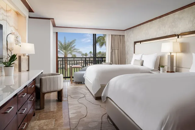 غرفة بسريرين كوين بإطلالة على الصحراء بشرفة، THE RITZ CARLTON RANCHO MIRAGE 1/1