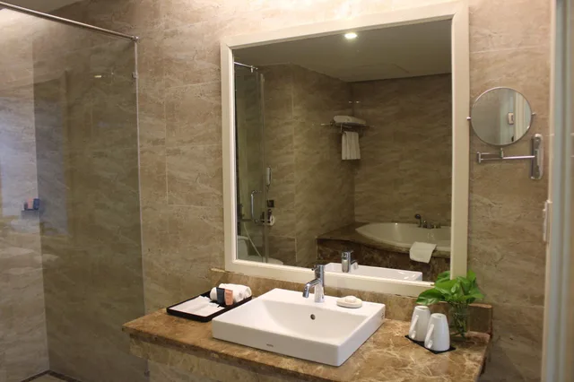 غرفة ديلوكس بسرير كينج، Muong Thanh Grand Quang Tri Hotel 9/10