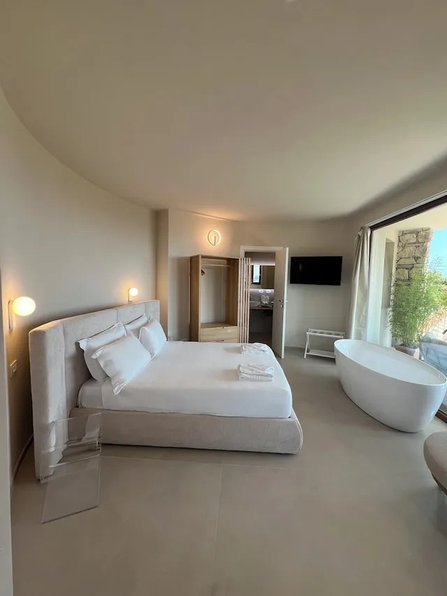 غرفة سوبيريور بسرير كوين بإطلالة على البحر، Il Nido Resort 3/8