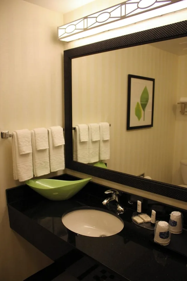 جناح بسرير كينج لذوي الإعاقة، Fairfield Inn Suites By Marriott Morgantown 2/2