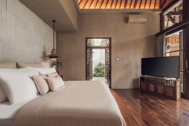 فيلا ملكية بسرير كينج بغرفتي نوم بمسبح خاص بجاكوزي، Asvara Villa Ubud by Ini Vie Hospitality 1/10