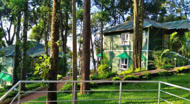 BLUE BELLS VALLEY RESORT، مونار 50/55