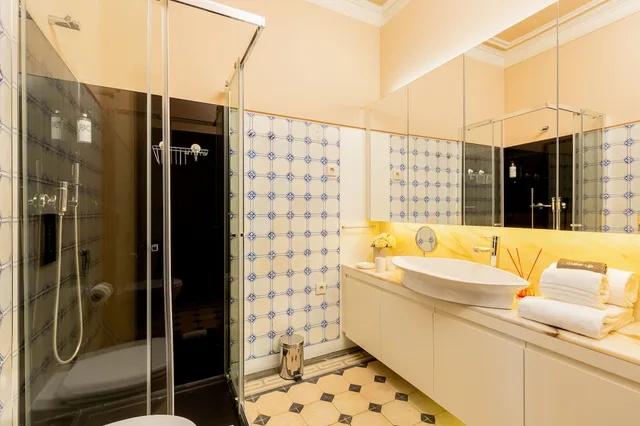 Superior, Studio, Queen Bed, Your Opo Bolhão Apartments 5/5