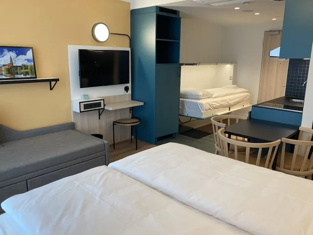 Family, Studio, Murphy Bed, Queen Bed, Sofa, Aparthotel Adagio access Hamburg 6/10
