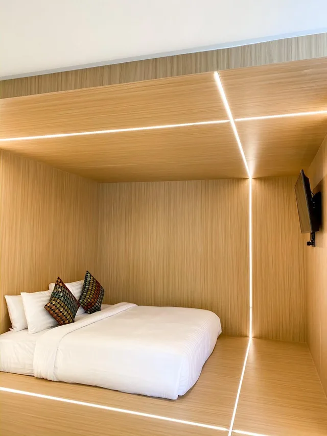جناح جونيور بسرير كينج، Nirundorn Resort 1/2