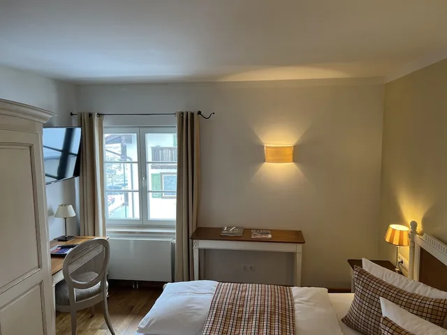 غرفة مفردة بسرير كوين، Seehotel Luitpold 1/1