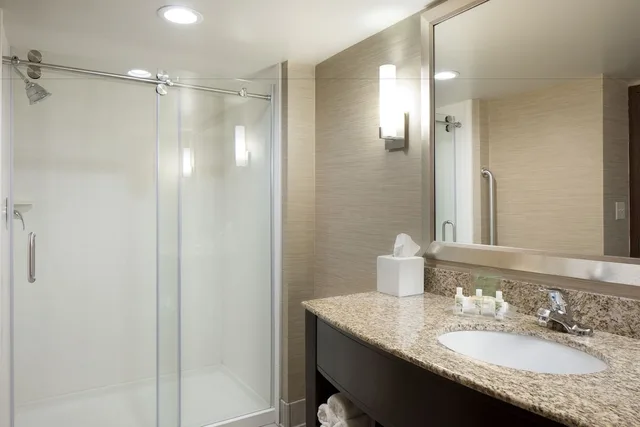 غرفة قياسية بسريرين كوين، Holiday Inn Dubuque/Galena 3/5