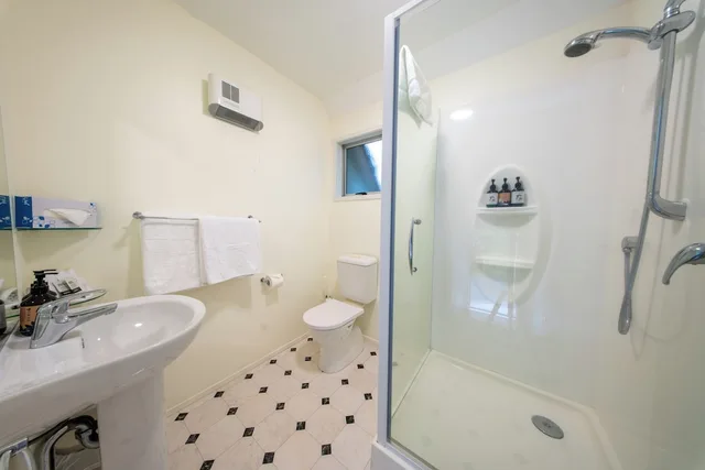 شاليه بسرير كينج وسرير كوين وسرير فردي في الملحق، Powderhorn Chateau 5/8