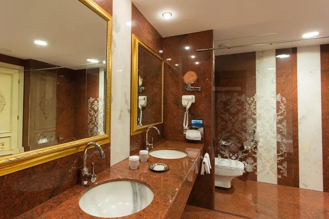 جناح رئاسي بسرير كينج، Hilton Sibiu 3/4