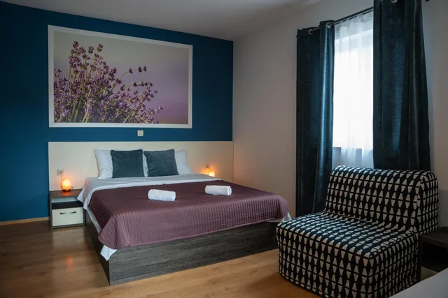 غرفة ثلاثية بشرفة، BED AND BREAKFAST MARTA AND TONA 2/2