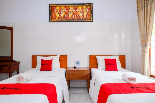 Reddoorz, Deluxe, Twin Beds، RedDoorz Plus @ Singaraja 2/4