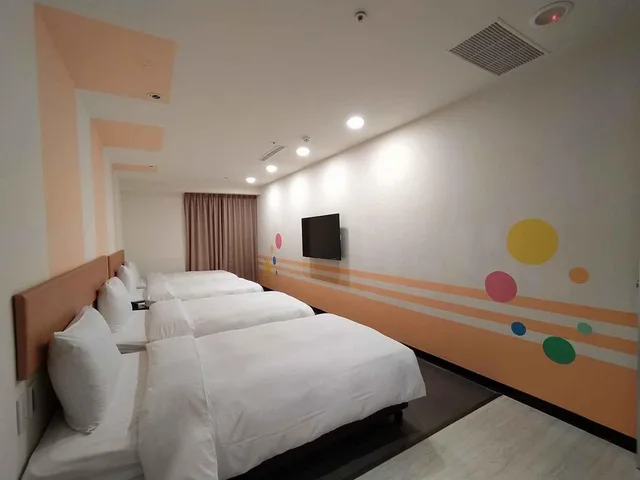 غرفة مريحة، Hotel J 2/2