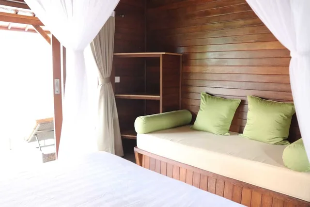غرفة ديلوكس بسرير كوين بإطلالة على المسبح بغرفة نوم واحدة بمسبح خاص، Darsan Lembongan Boutique Cottage 3/7