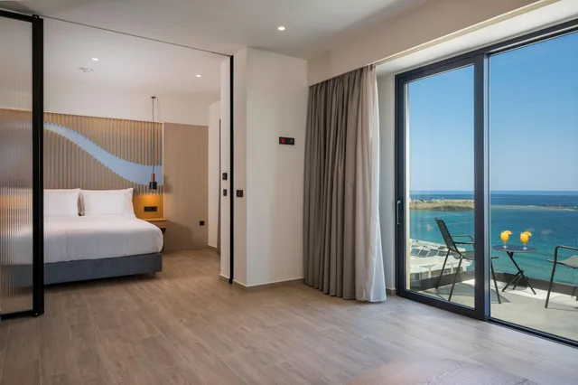 جناح سوبيريور، Hyperion City Hotel & Spa 4/7