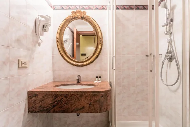 غرفة مفردة، Raeli Hotel Lazio 4/7