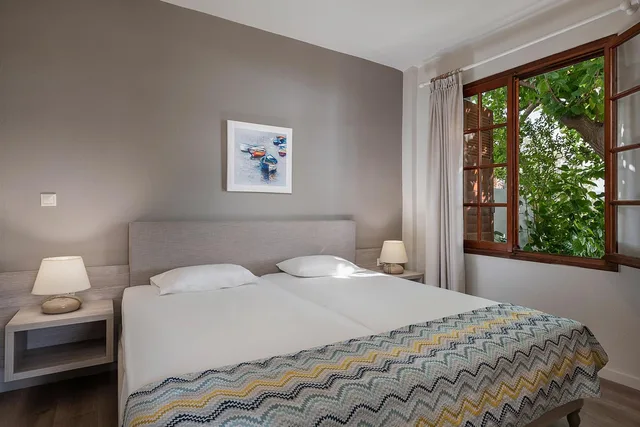 شقة بغرفتي نوم، Alianthos Suites 1/1