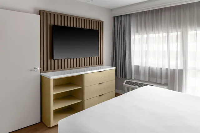 جناح جونيور بسرير كينج مع أريكة، Doubletree By Hilton South Bend 3/5