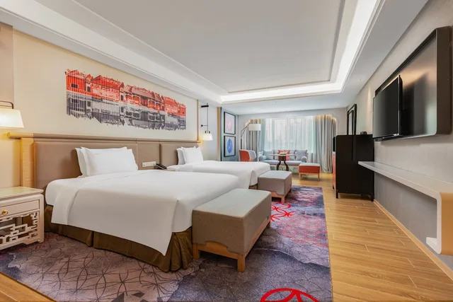 Theme, Grand, Twin Beds، voco Guangzhou Shifu, an IHG Hotel 3/7