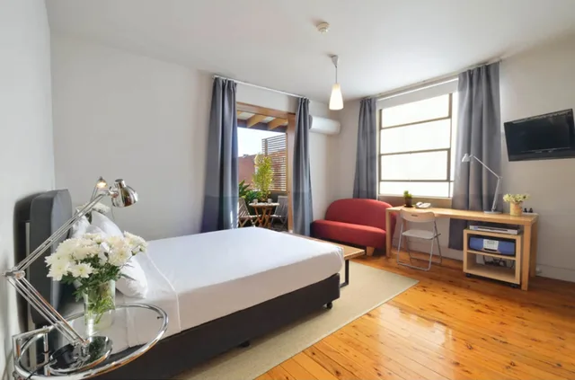 Room, Queen Bed, District View, Balcony، Dive Hotel Coogee Beach 2/4