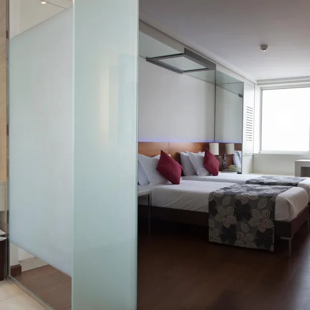 غرفة بسرير مزدوج أو سريرين منفصلين، Hotel Samm Bistro Spa Boutique Class 4/10