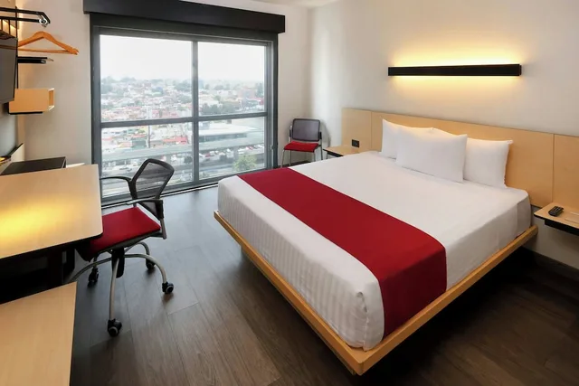 غرفة بسرير كوين، City Express Plus by Marriott Ciudad de Mexico Mundo E 8/10