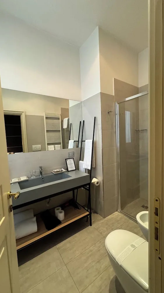 Room, Double or Twin Bed, Town House 33 10/10
