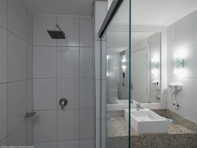 غرفة سوبيريور ثلاثية بسرير مزدوج وسرير فردي بإطلالة على البحر، Oasis Atlantico Imperial 5/6