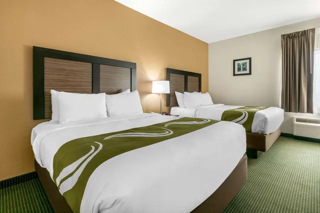 غرفة بسريرين كوين لذوي الإعاقة، Quality Inn Monteagle, TN 2/5